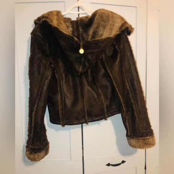 Steve Madden cropped Fur Jacket - Picture 5 of 6